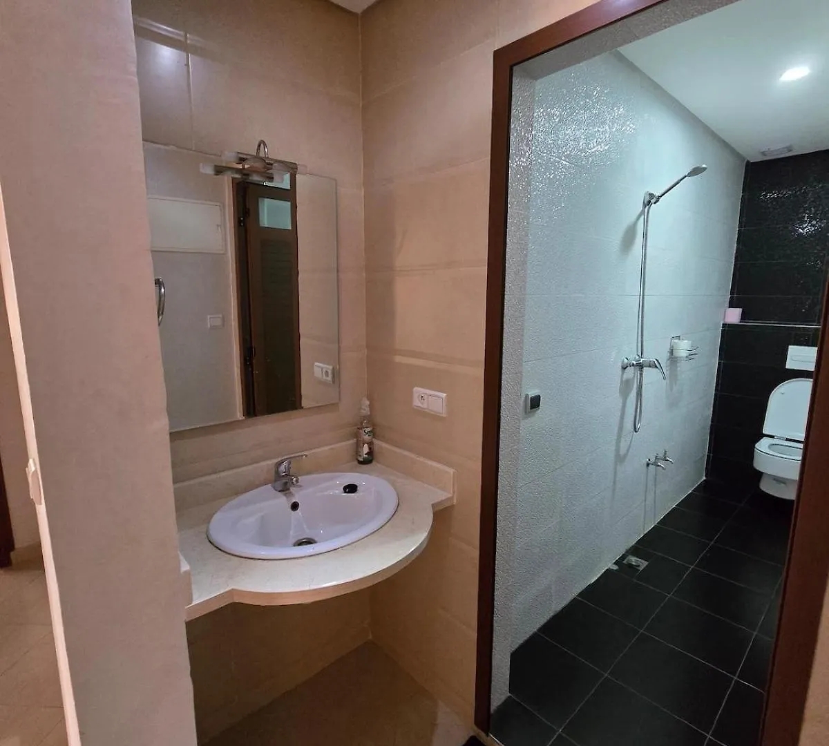 Beautiful Apartment In Agadir Level 2 0*,  摩洛哥